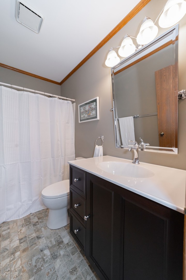 2000 Beechwood Avenue