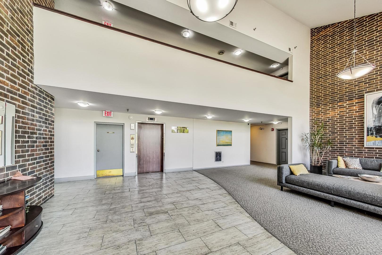 3085 Pheasant Creek Drive Unit: 202