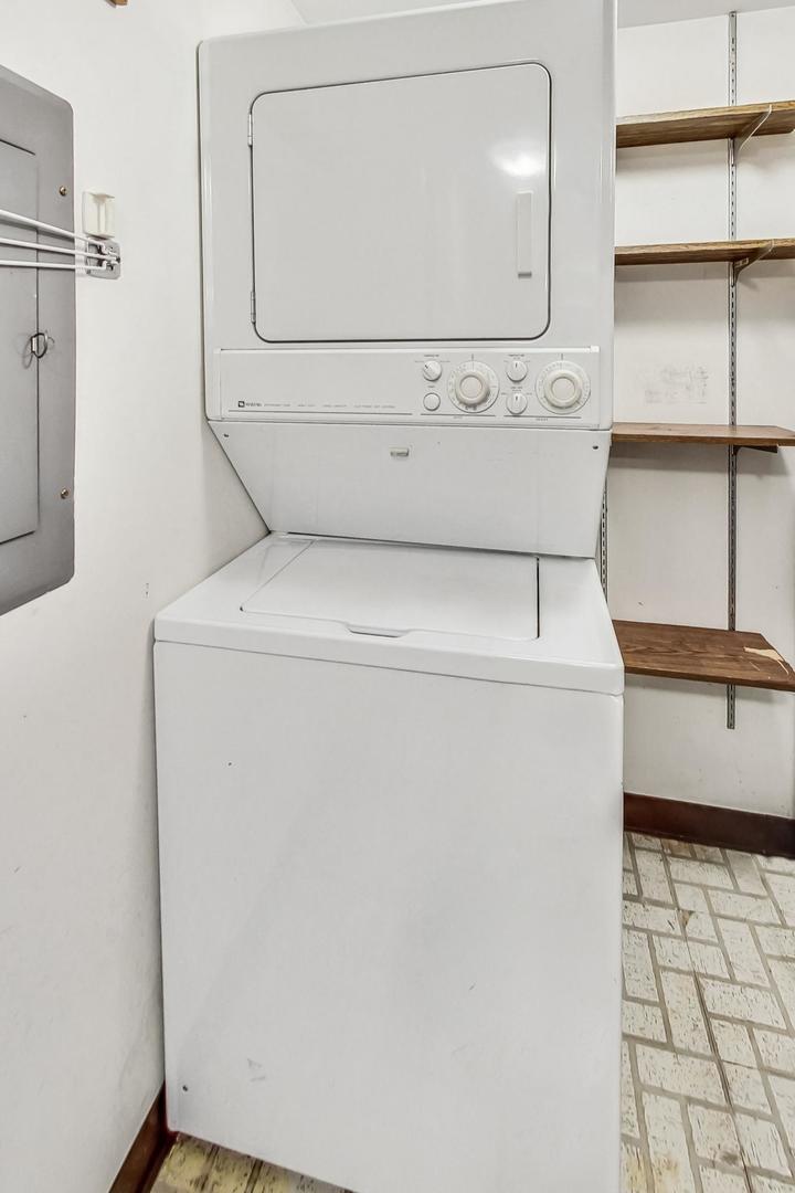 3085 Pheasant Creek Drive Unit: 202