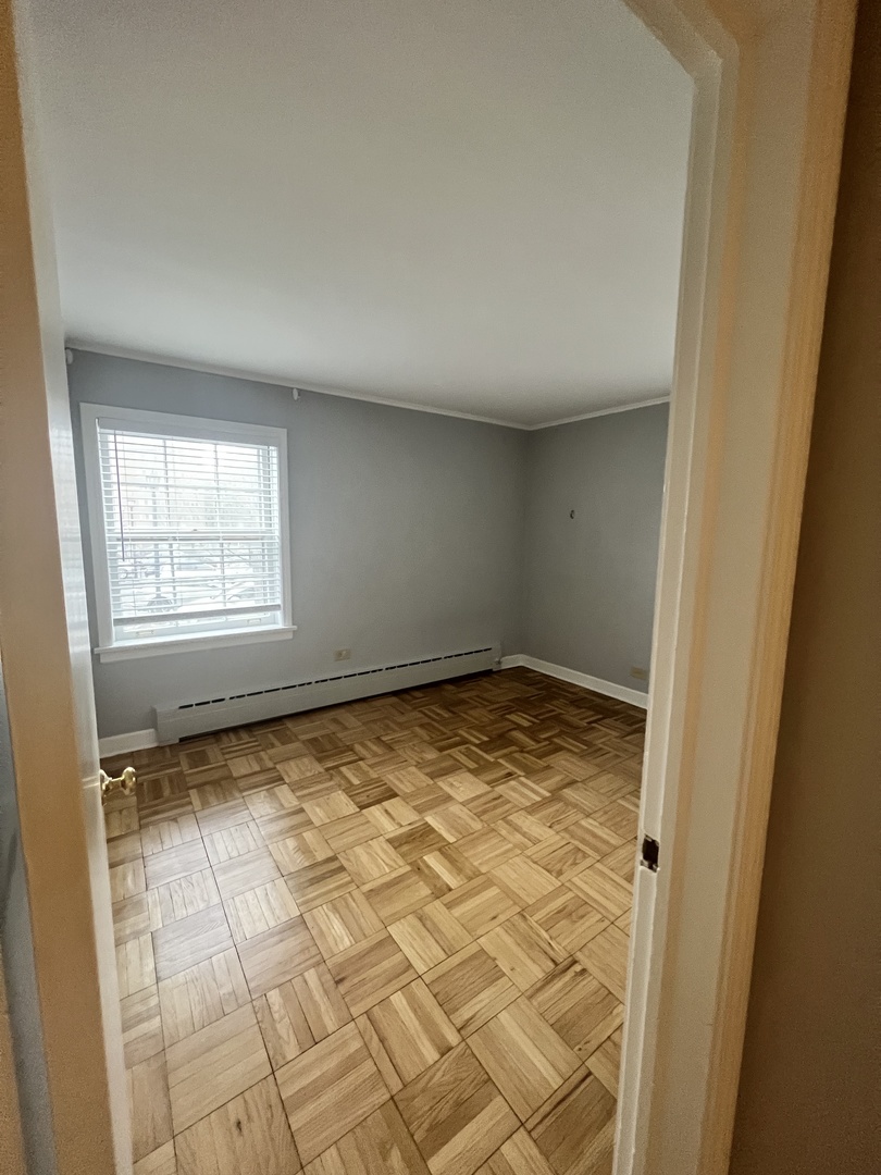 1408 Hinman Avenue Unit: 1W