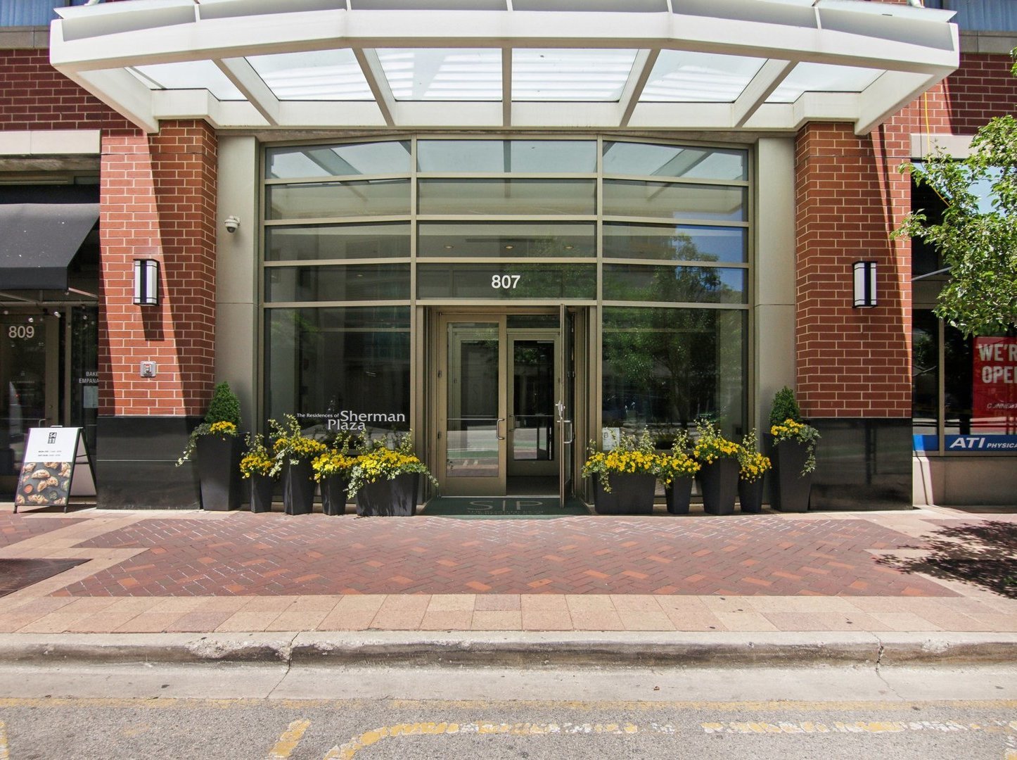 807 Davis Street Unit: 2104