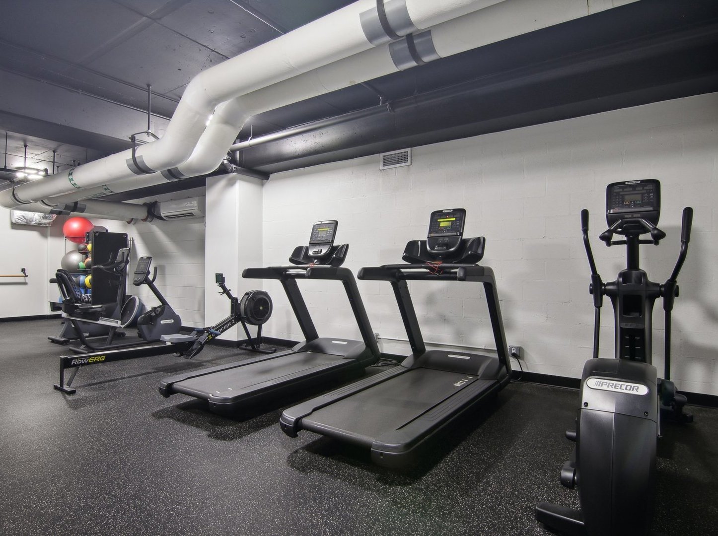 807 Davis Street Unit: 2104