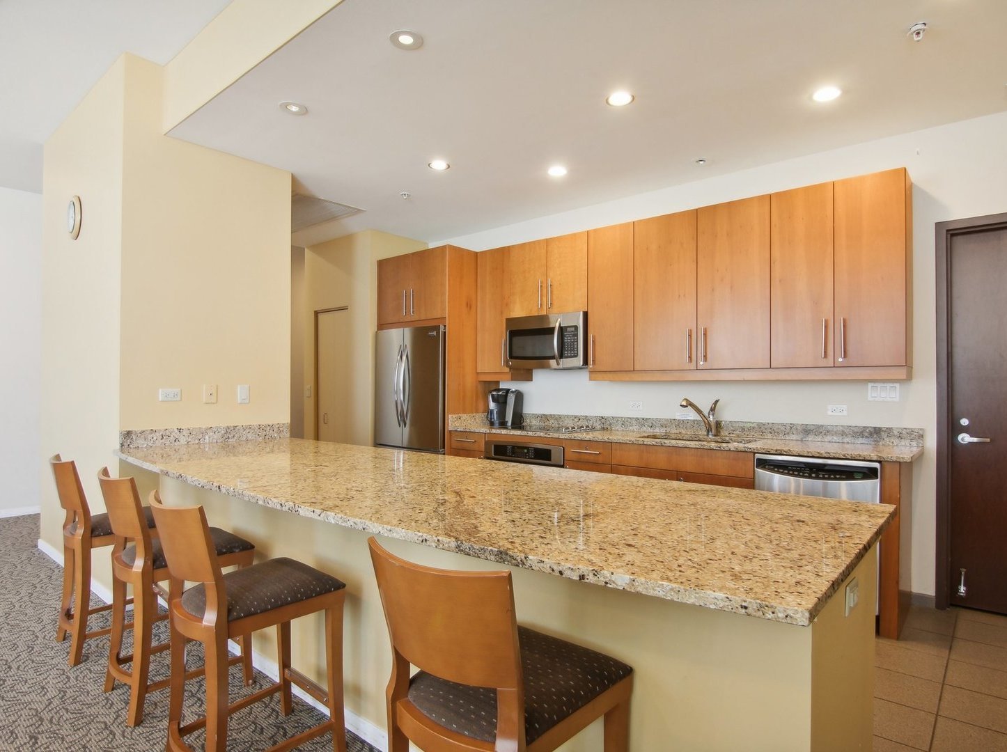 807 Davis Street Unit: 2104