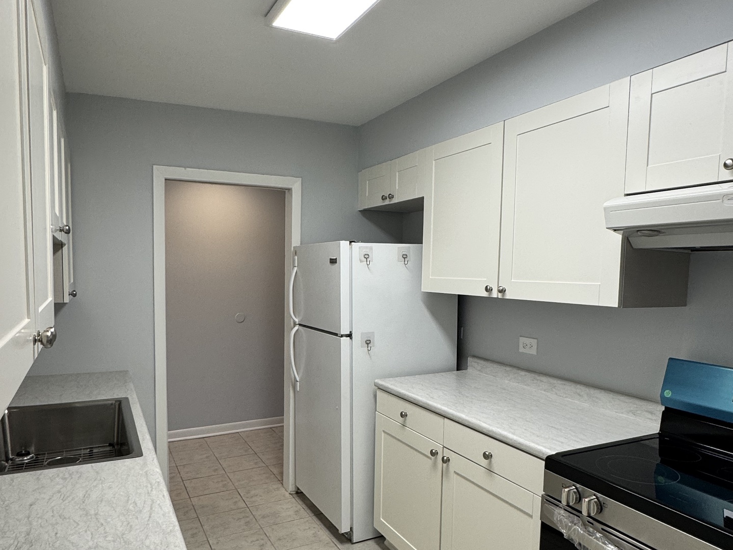 1910 Cherry Lane Unit: 323