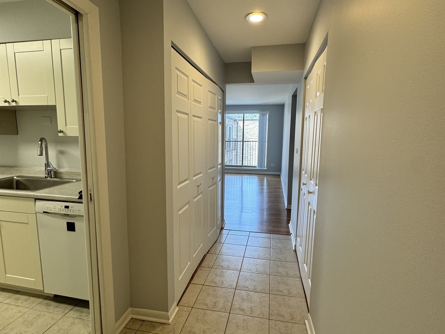 1910 Cherry Lane Unit: 323