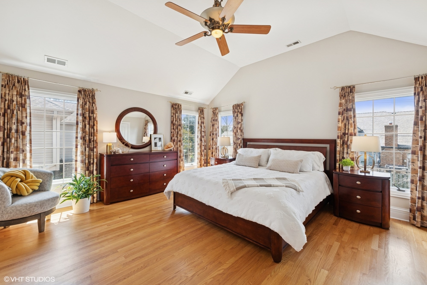 324 Washington Street