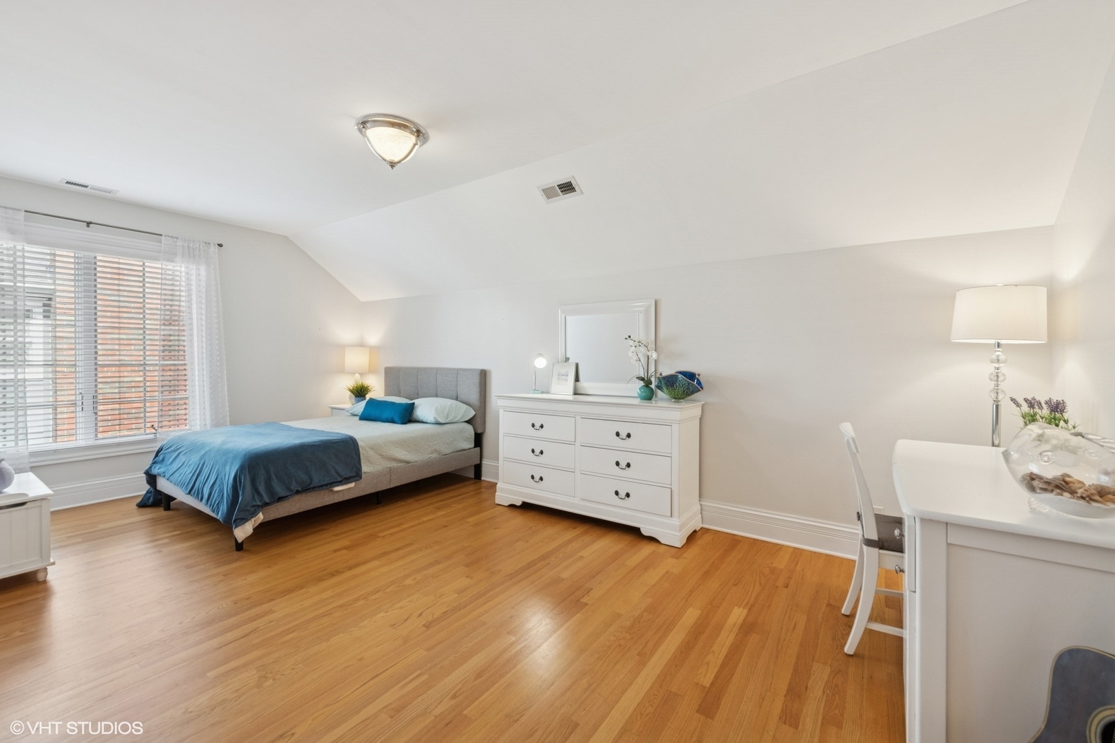 324 Washington Street