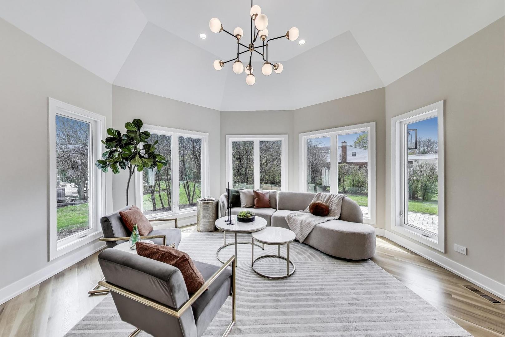 2128 Scotch Pine Lane