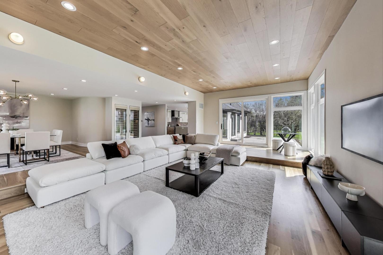 2128 Scotch Pine Lane