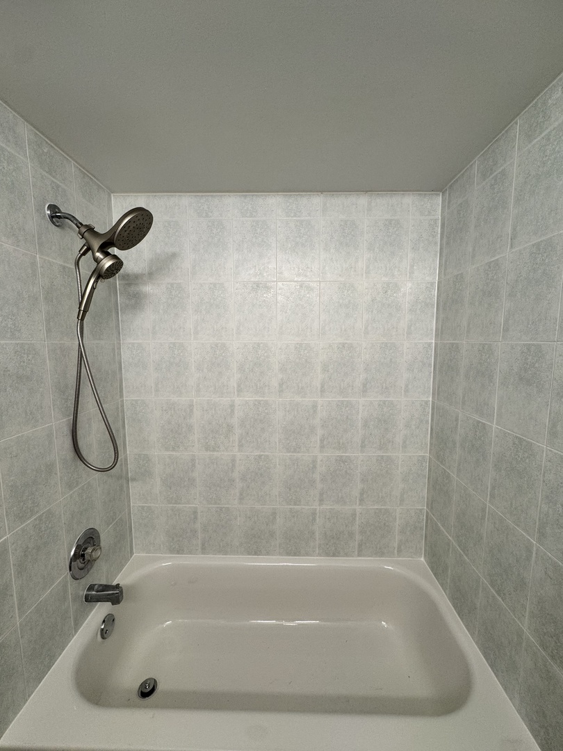 1960 Cherry Lane Unit: 303