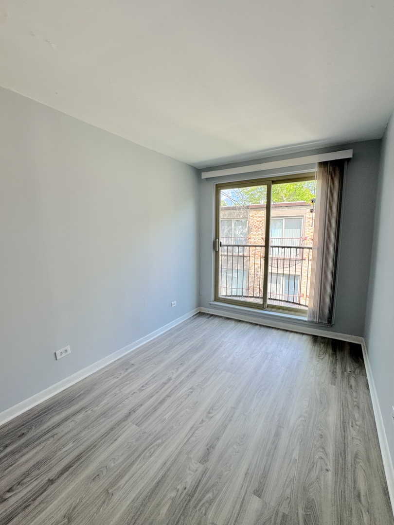 1960 Cherry Lane Unit: 303