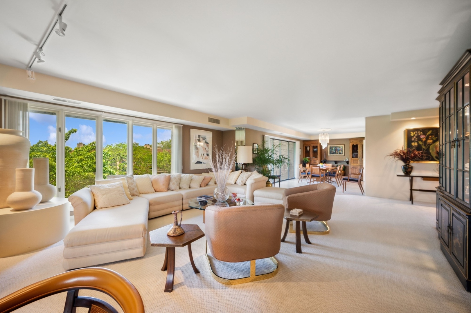 1671 Mission Hills Road Unit: 501