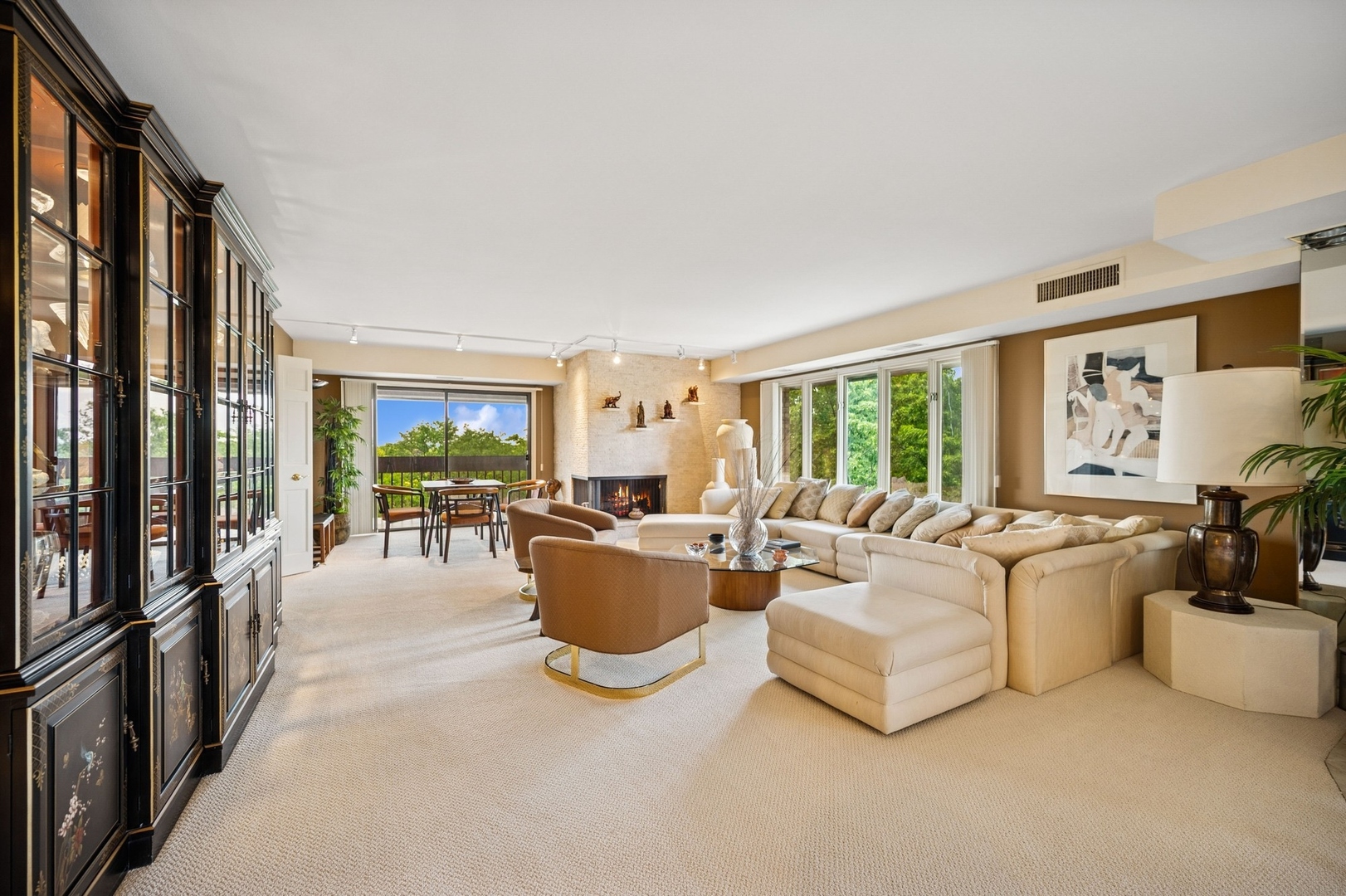 1671 Mission Hills Road Unit: 501