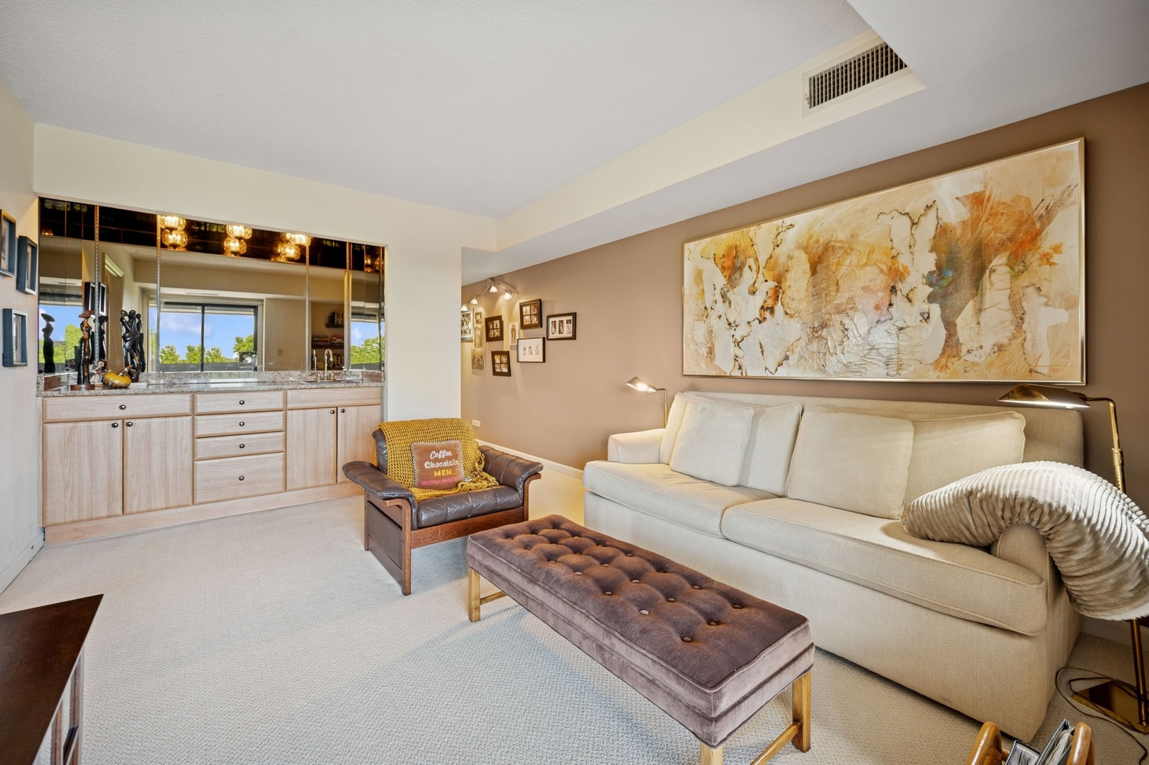 1671 Mission Hills Road Unit: 501