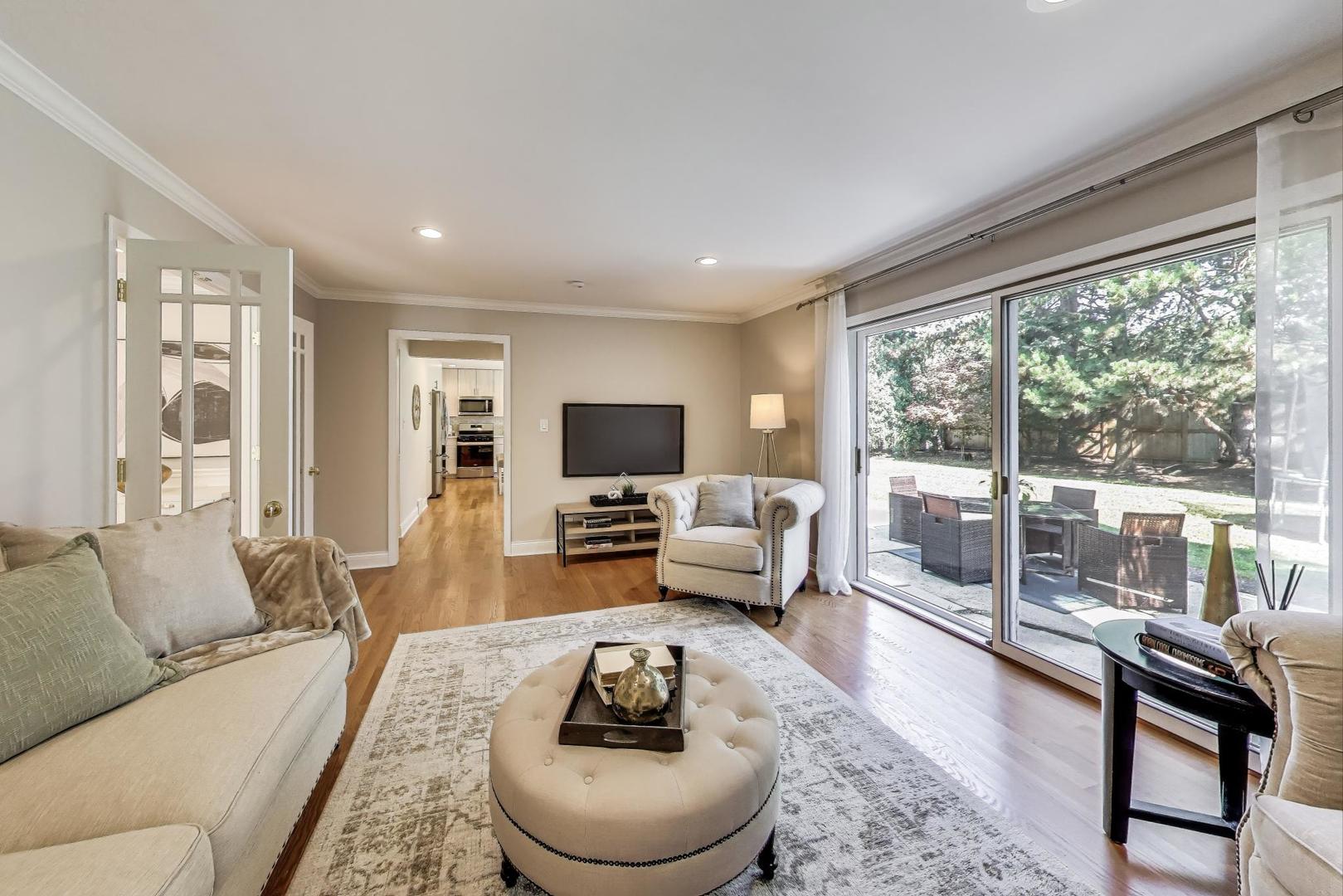 3622 Dauphine Avenue