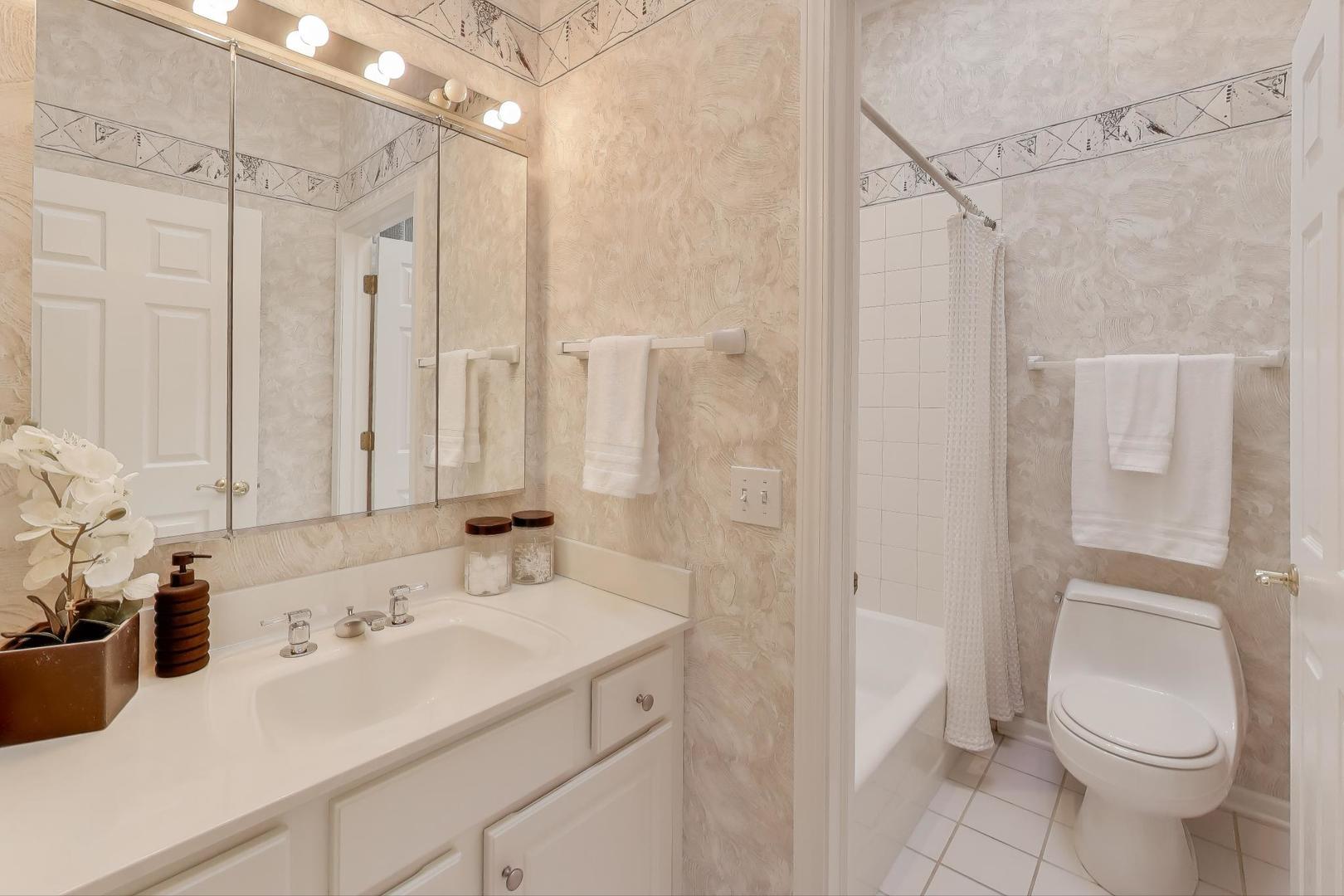 3191 N Southern Hills Drive