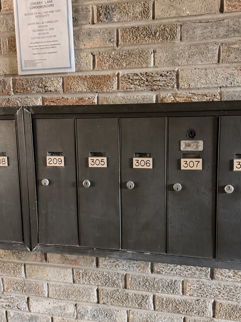 1970 CHERRY Lane Unit: 306