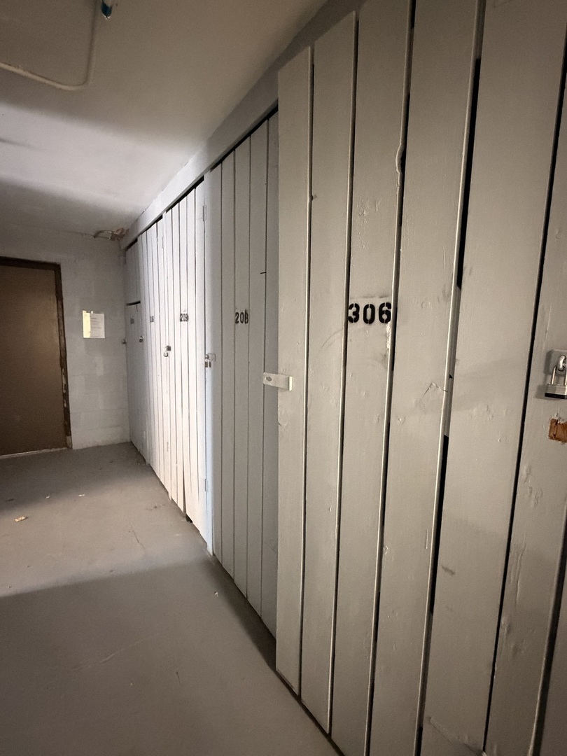 1970 CHERRY Lane Unit: 306