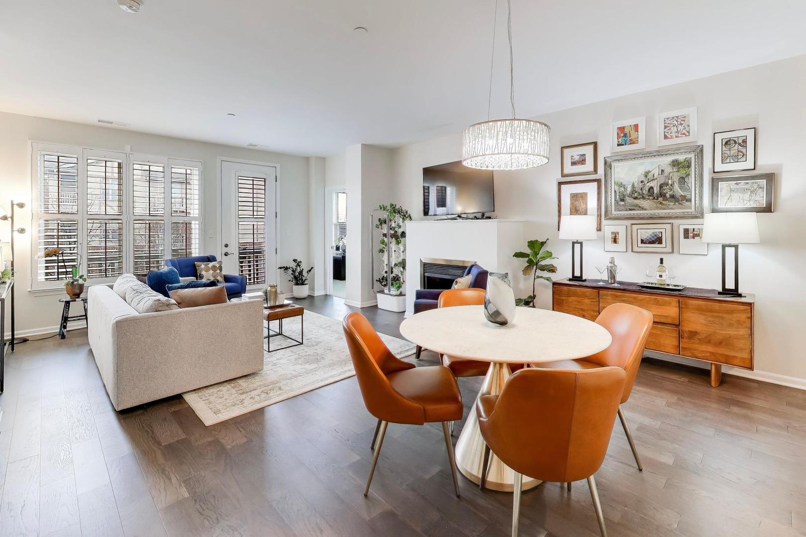 1914 Farnsworth Lane Unit: 208