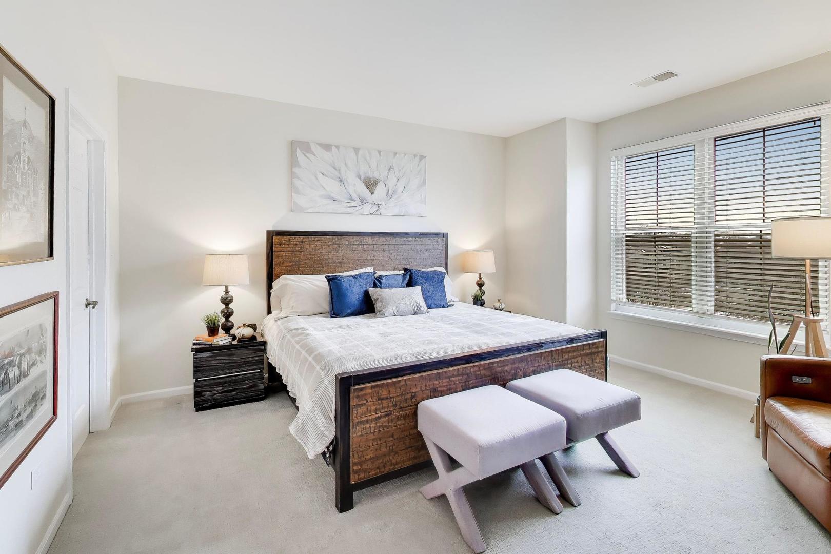 1914 Farnsworth Lane Unit: 208