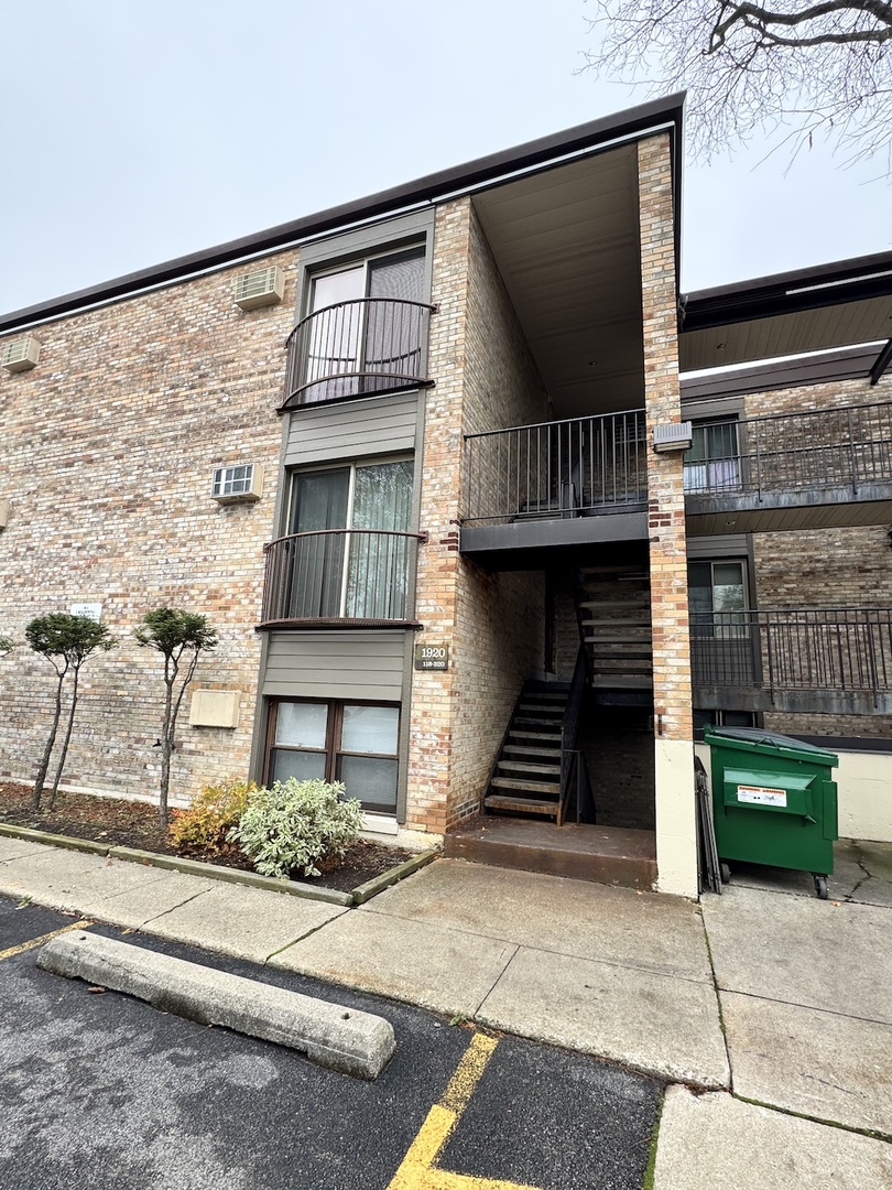 1920 Cherry Lane Unit: 219