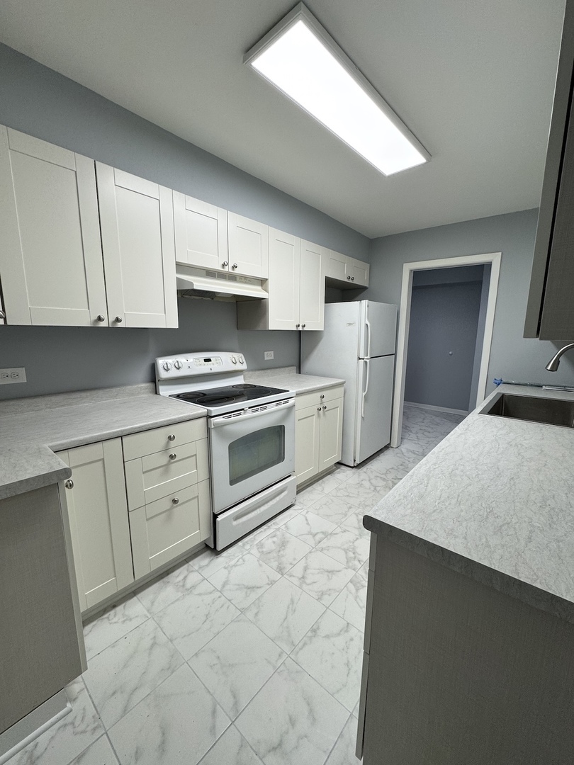 1920 Cherry Lane Unit: 219