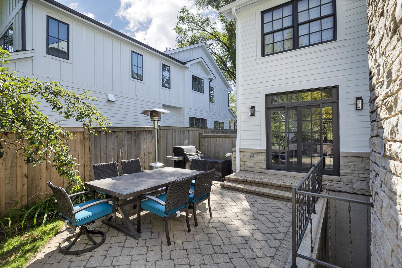 2214 Ash Lane