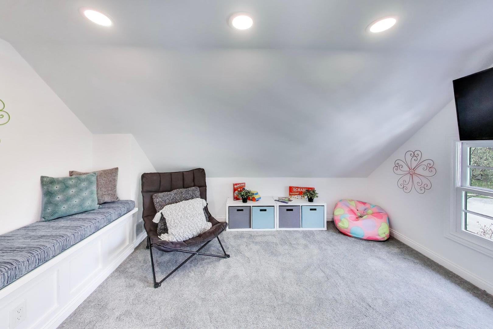 2214 Ash Lane