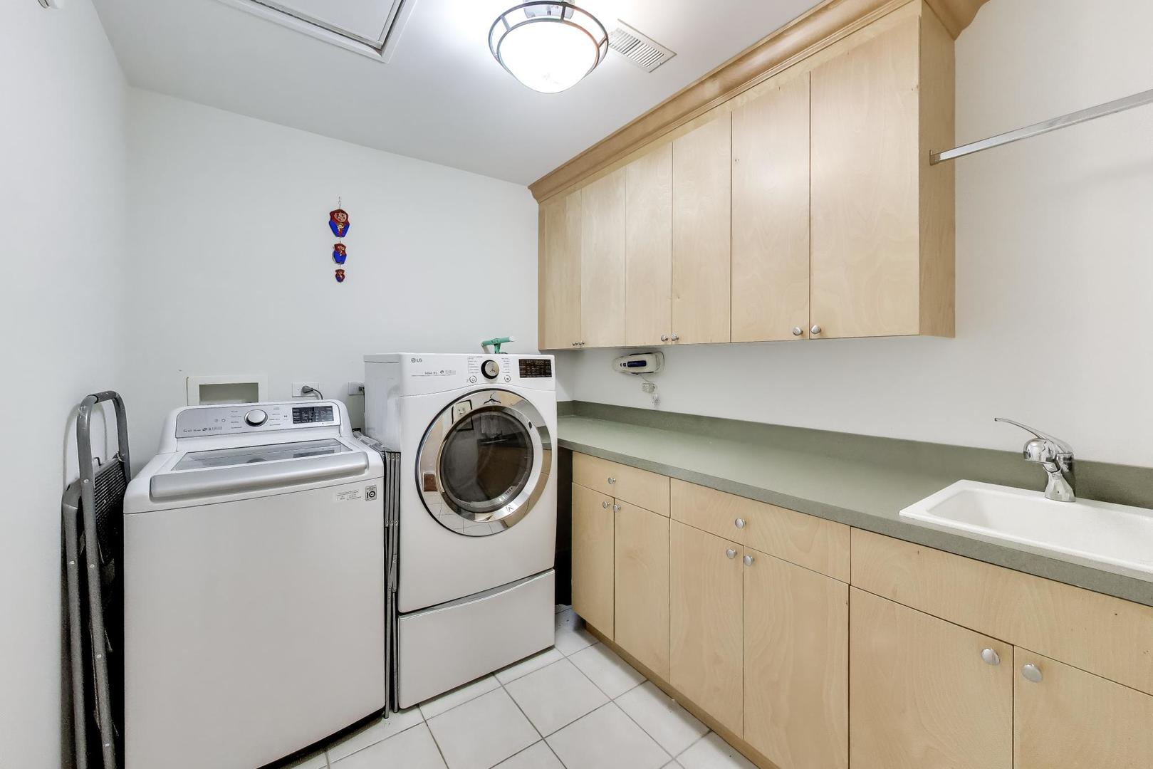 2214 Ash Lane