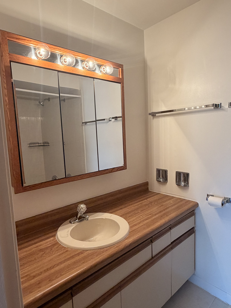 1950 CHERRY Lane Unit: 316