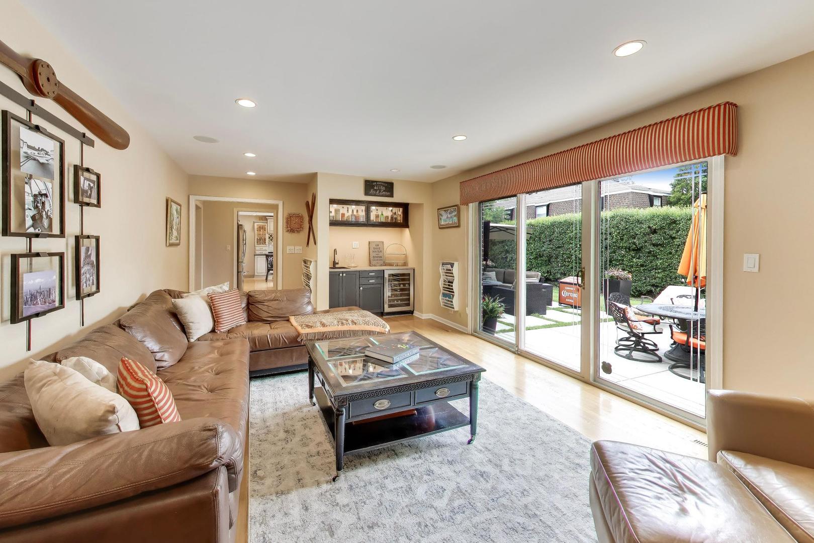3956 Rutgers Lane