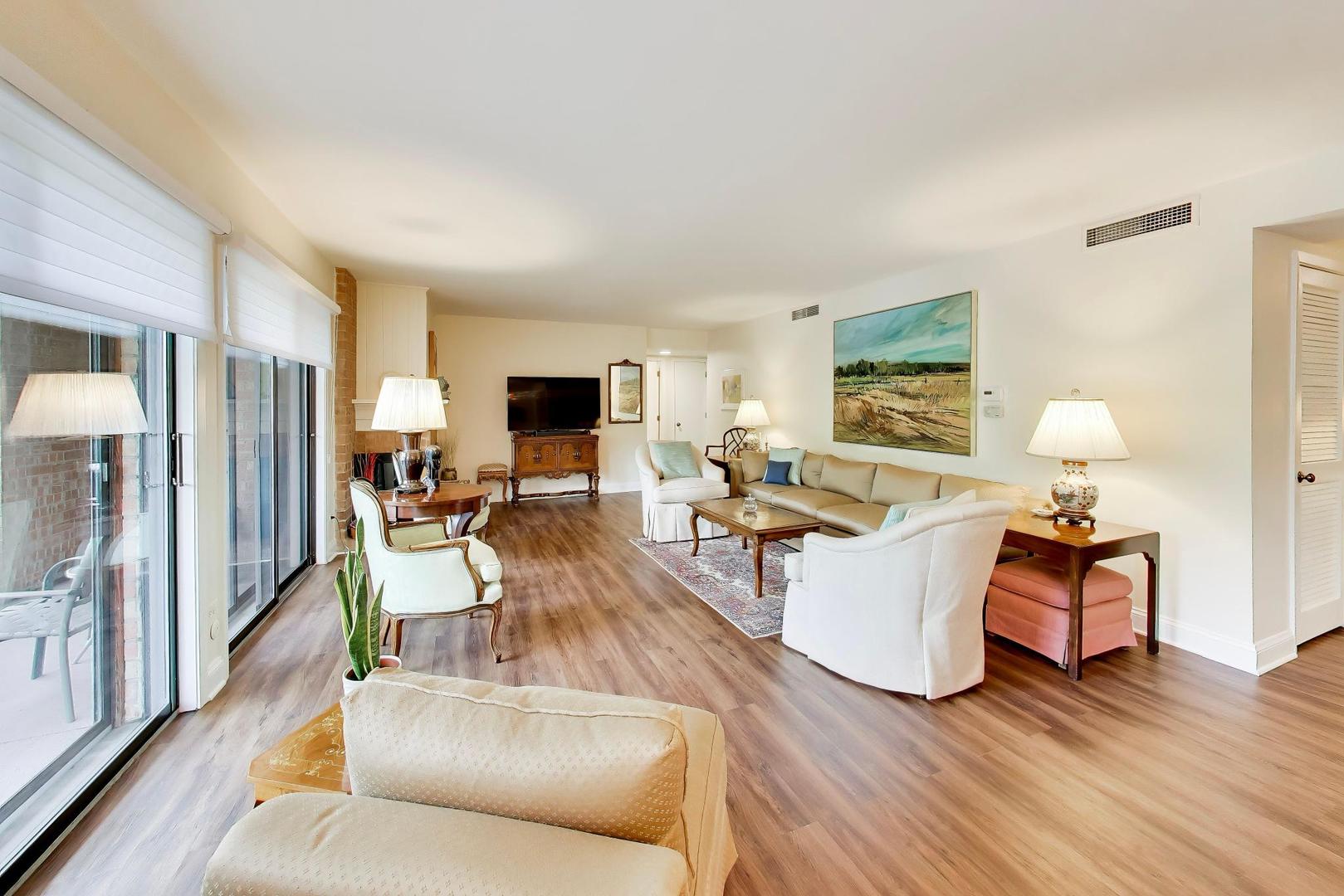 1066 Shermer Road Unit: 20