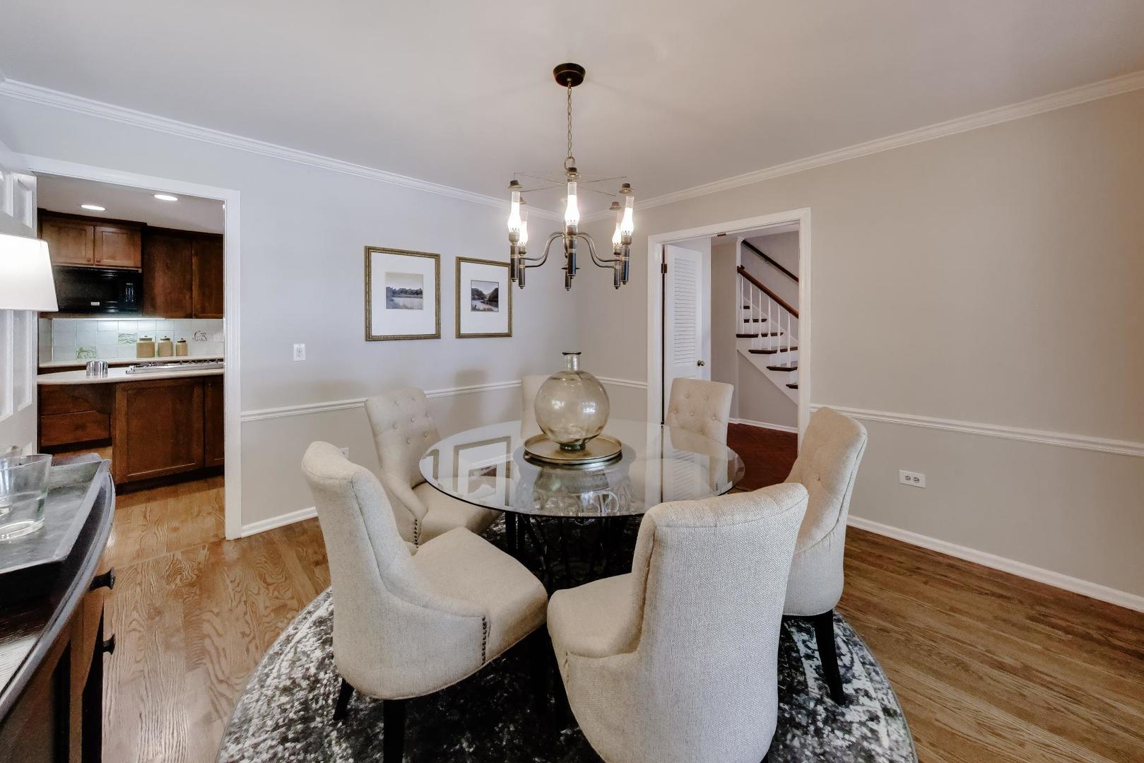 841 Woodbine Lane