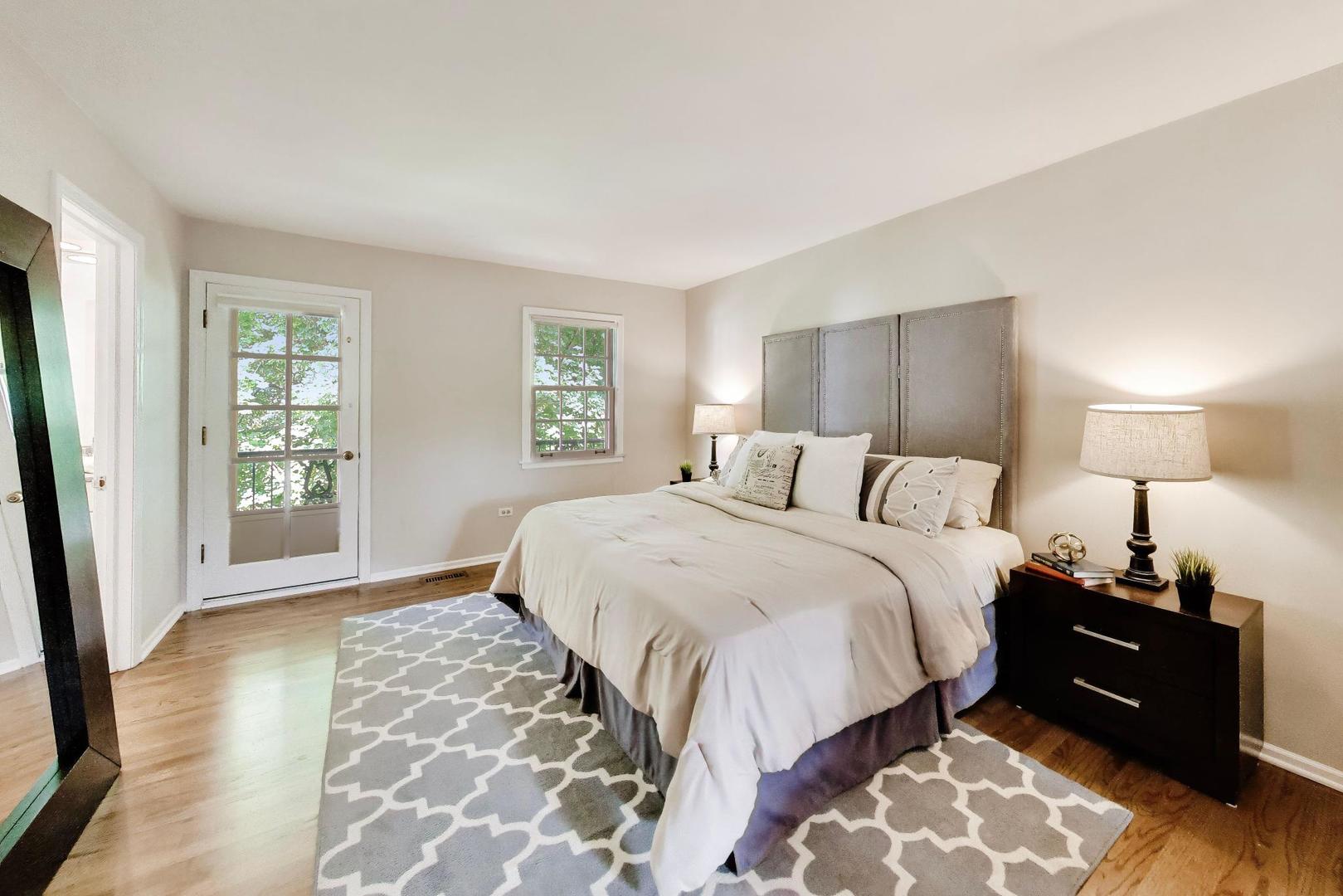 841 Woodbine Lane