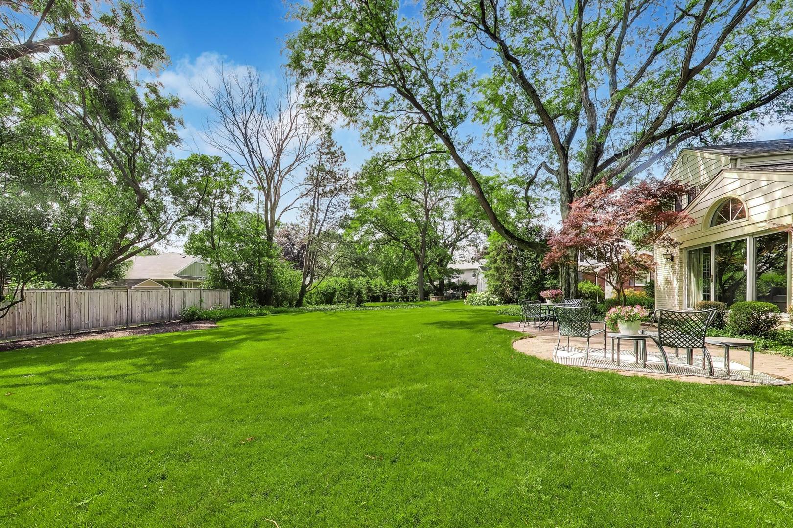841 Woodbine Lane