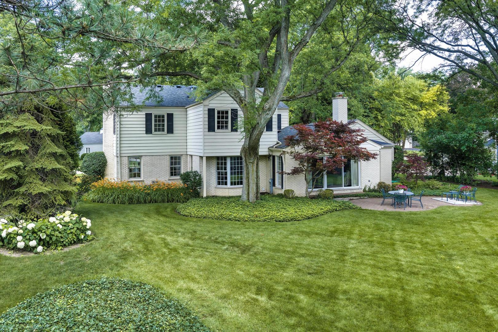 841 Woodbine Lane