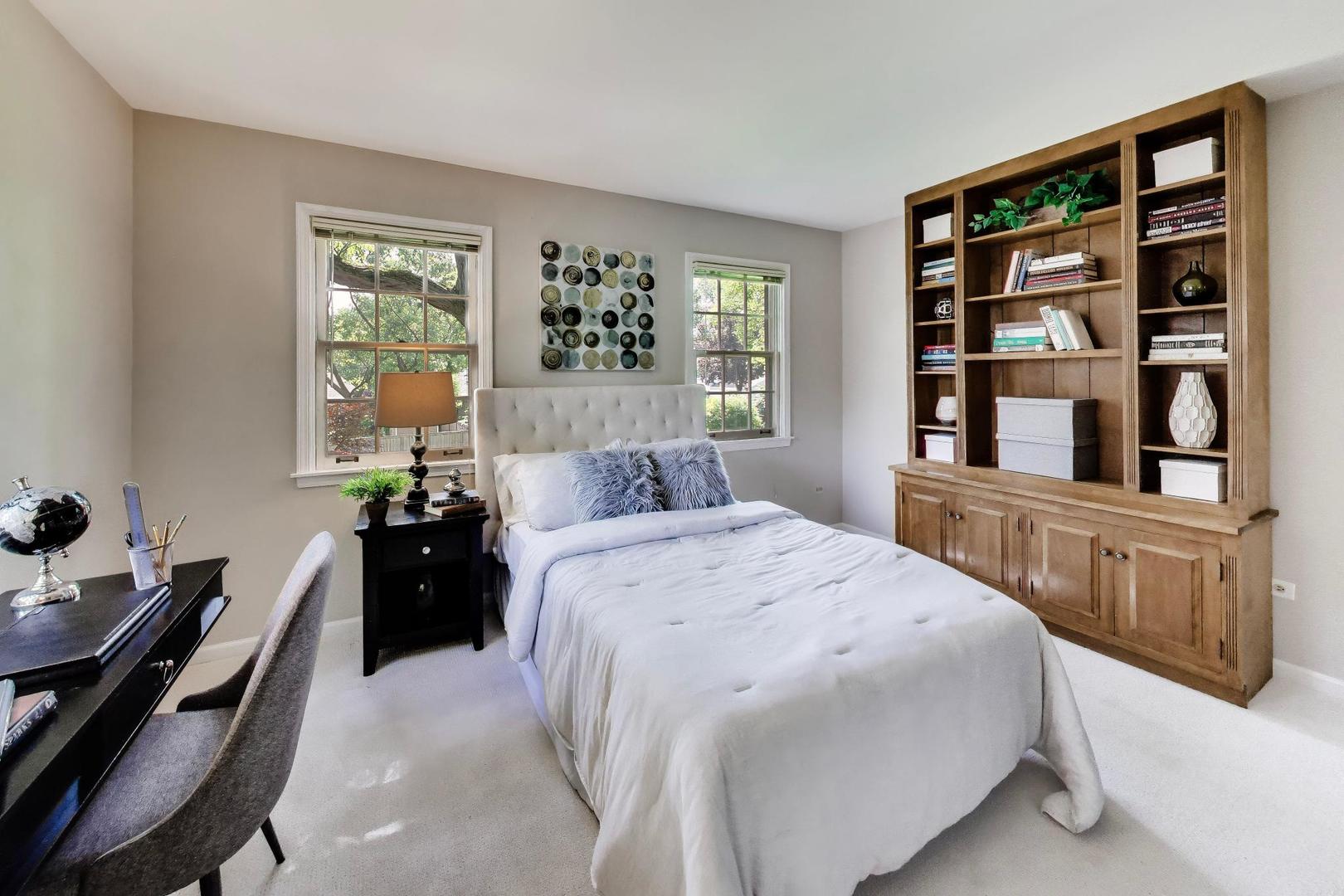841 Woodbine Lane