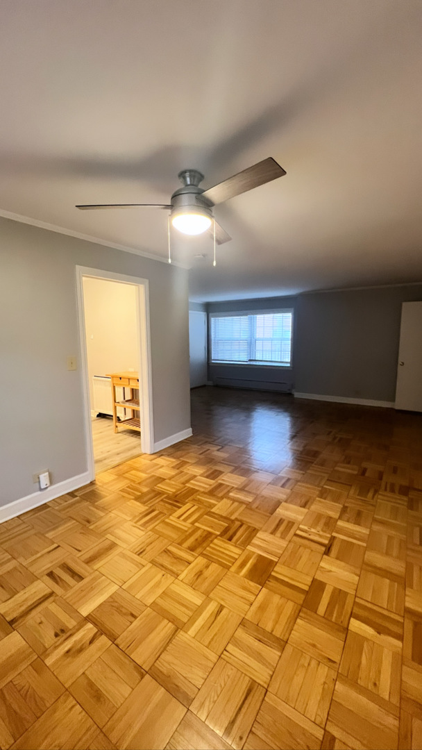 1408 Hinman Avenue Unit: 1W