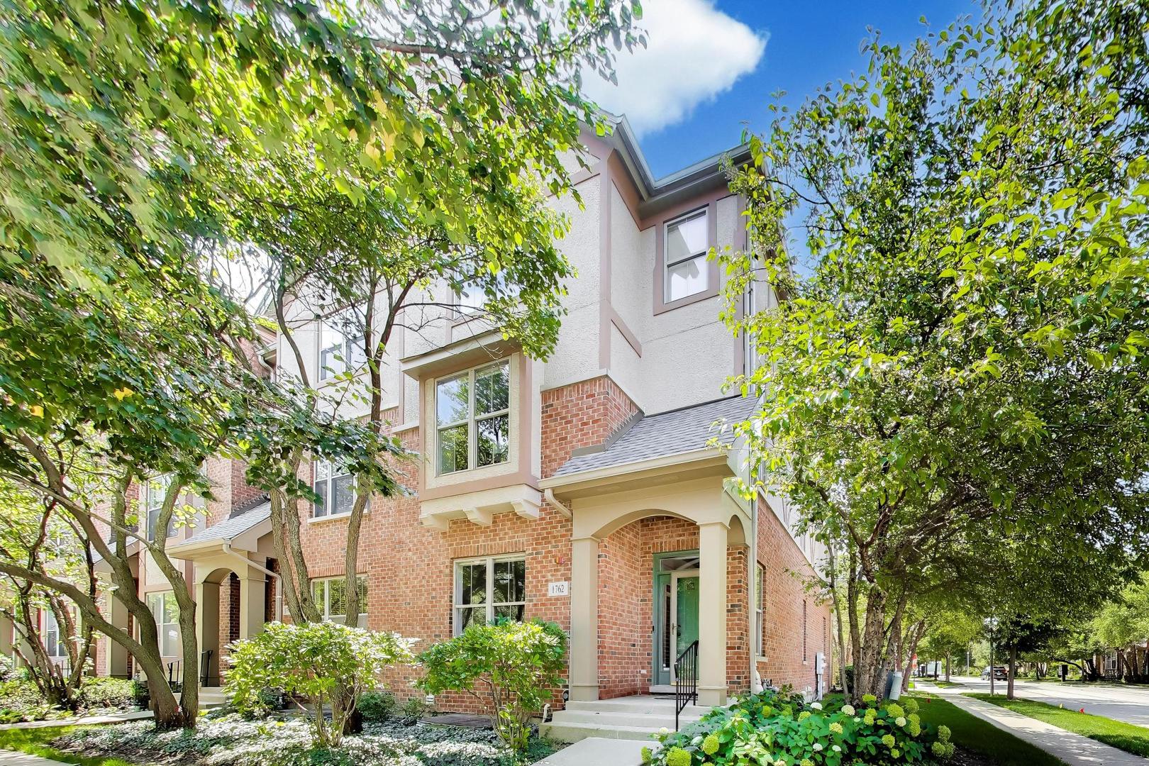 1762 Tudor Lane