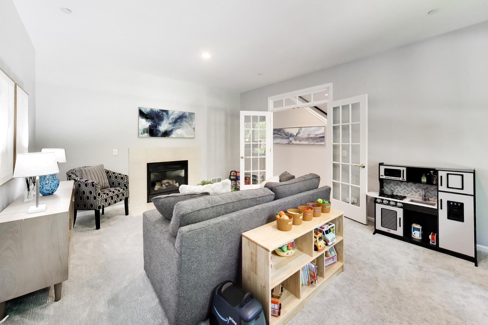 1762 Tudor Lane