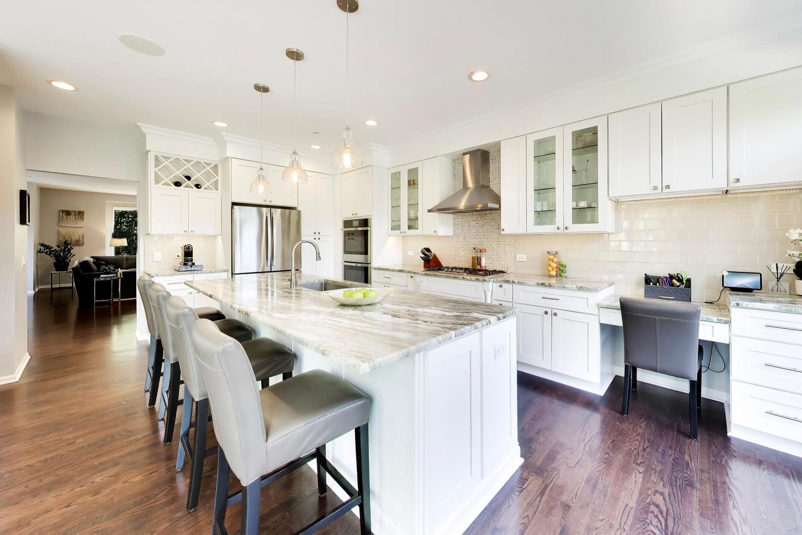 1762 Tudor Lane