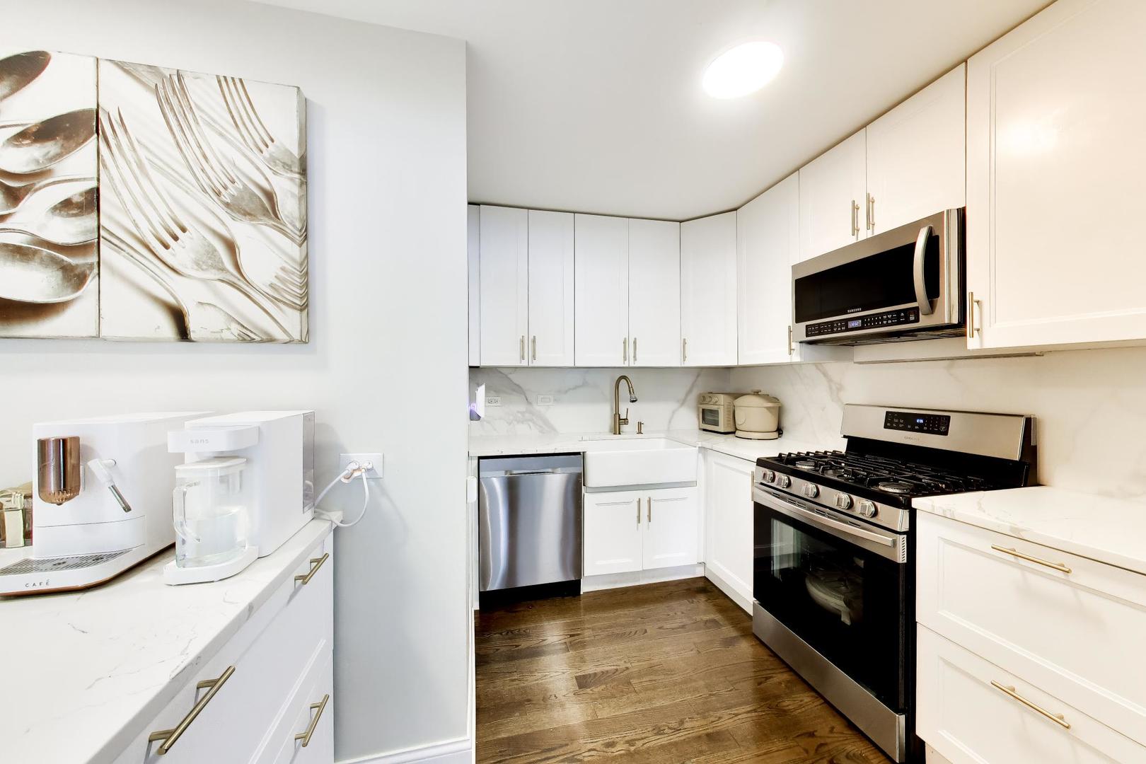 1402 Waukegan Road