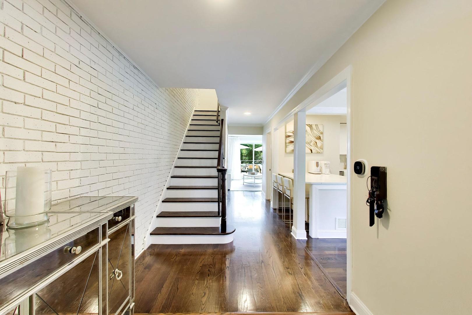 1402 Waukegan Road