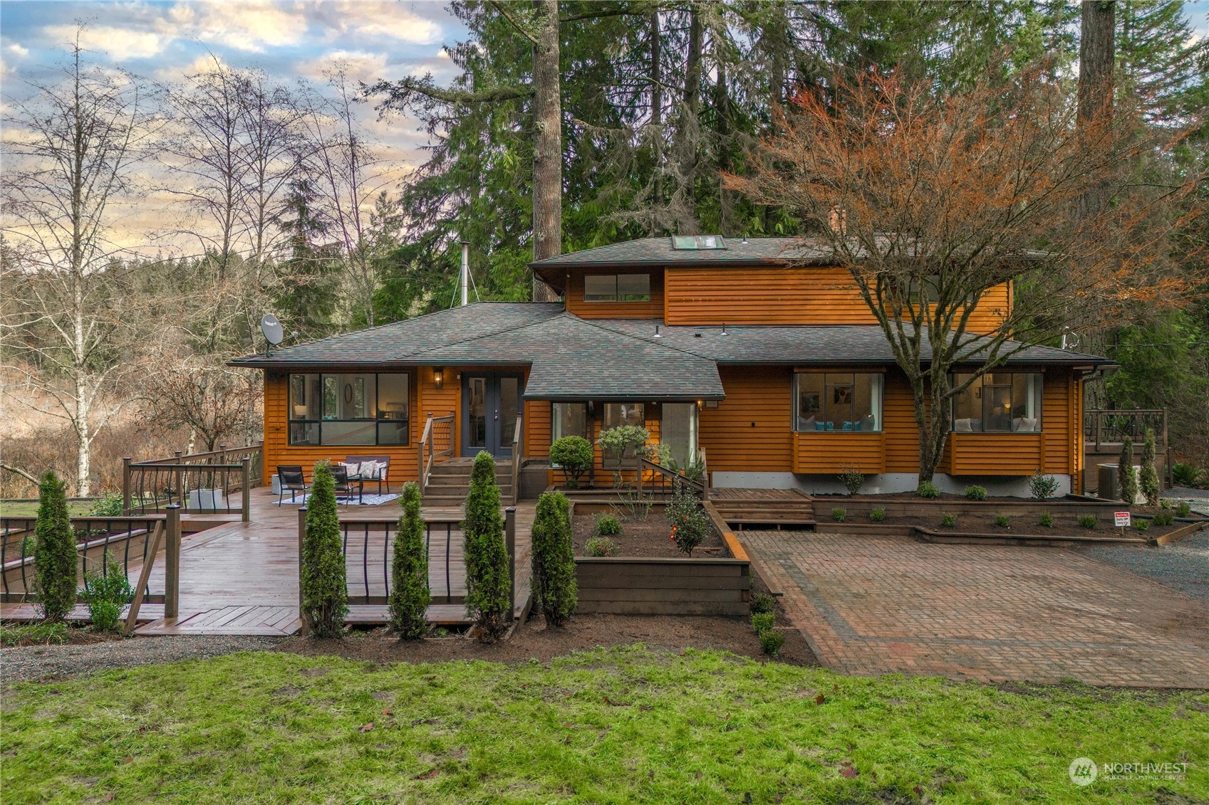 18320 204th Avenue NE