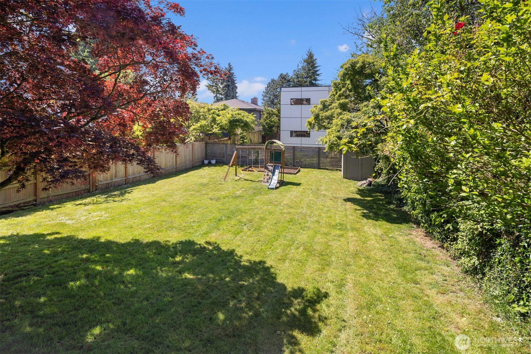 9011 Latona Avenue NE