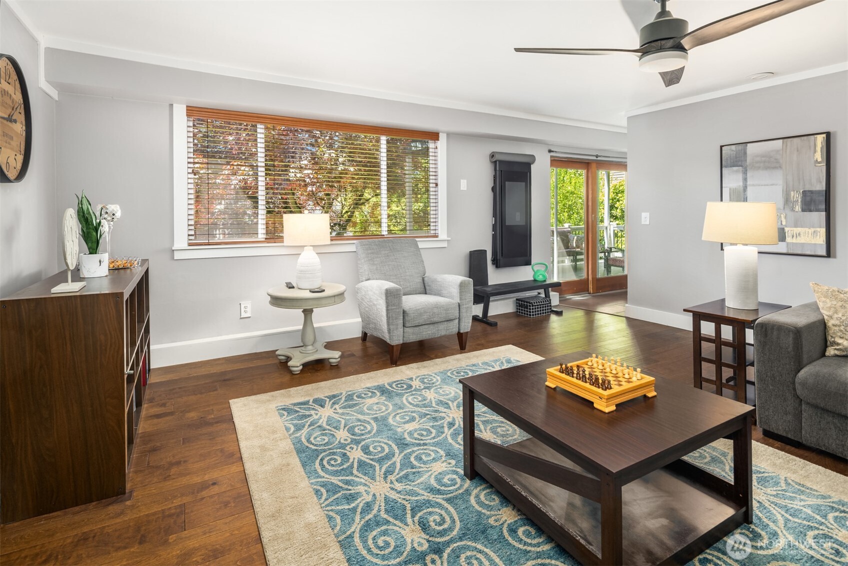 9011 Latona Avenue NE