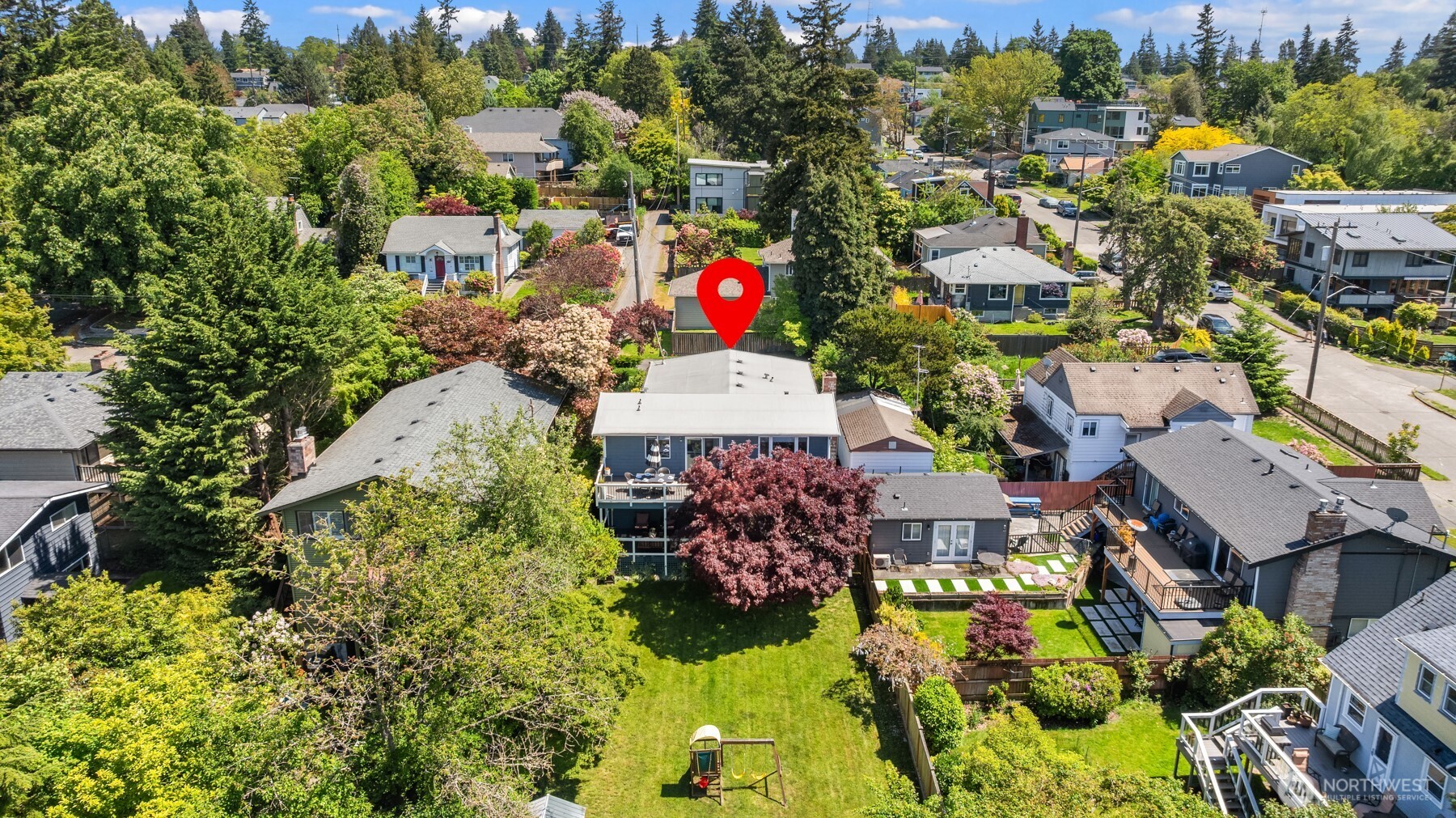 9011 Latona Avenue NE