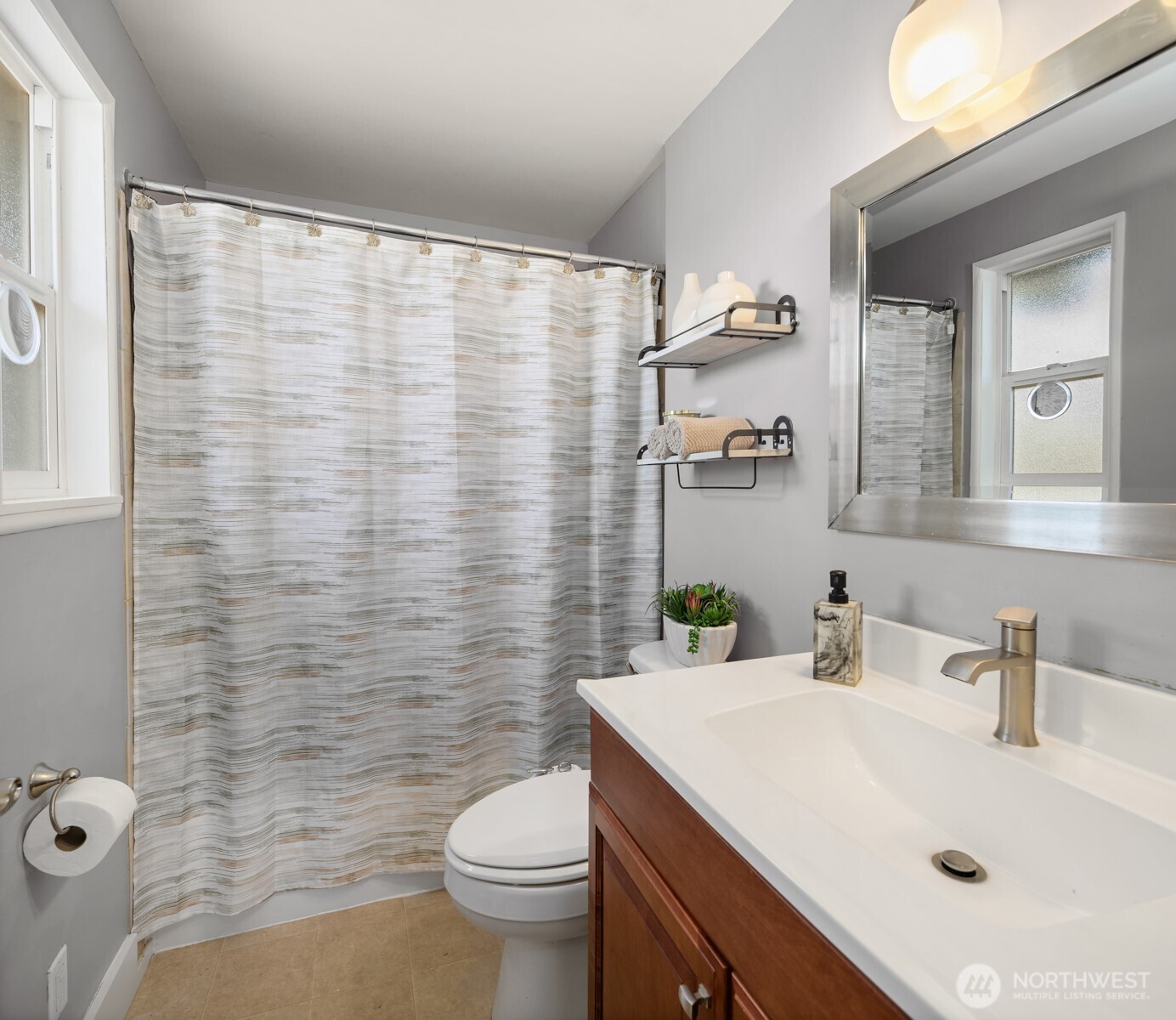 9011 Latona Avenue NE