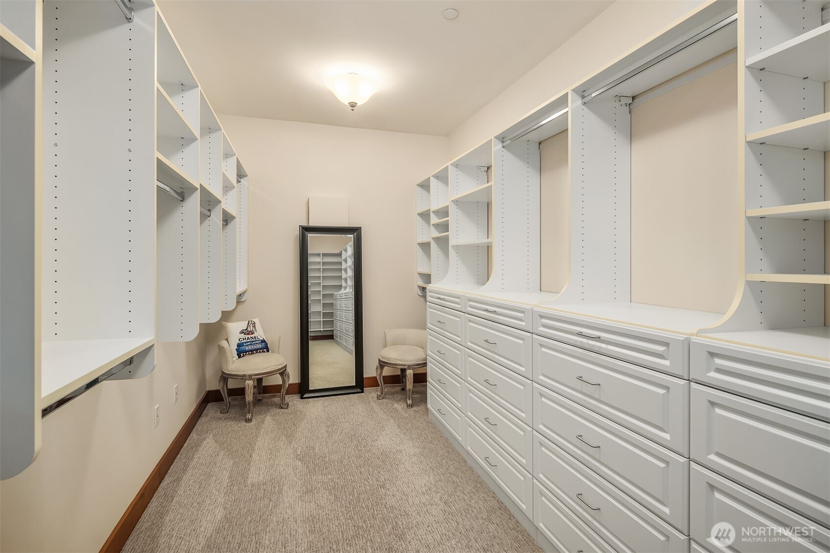 15803 Uplands Way SE