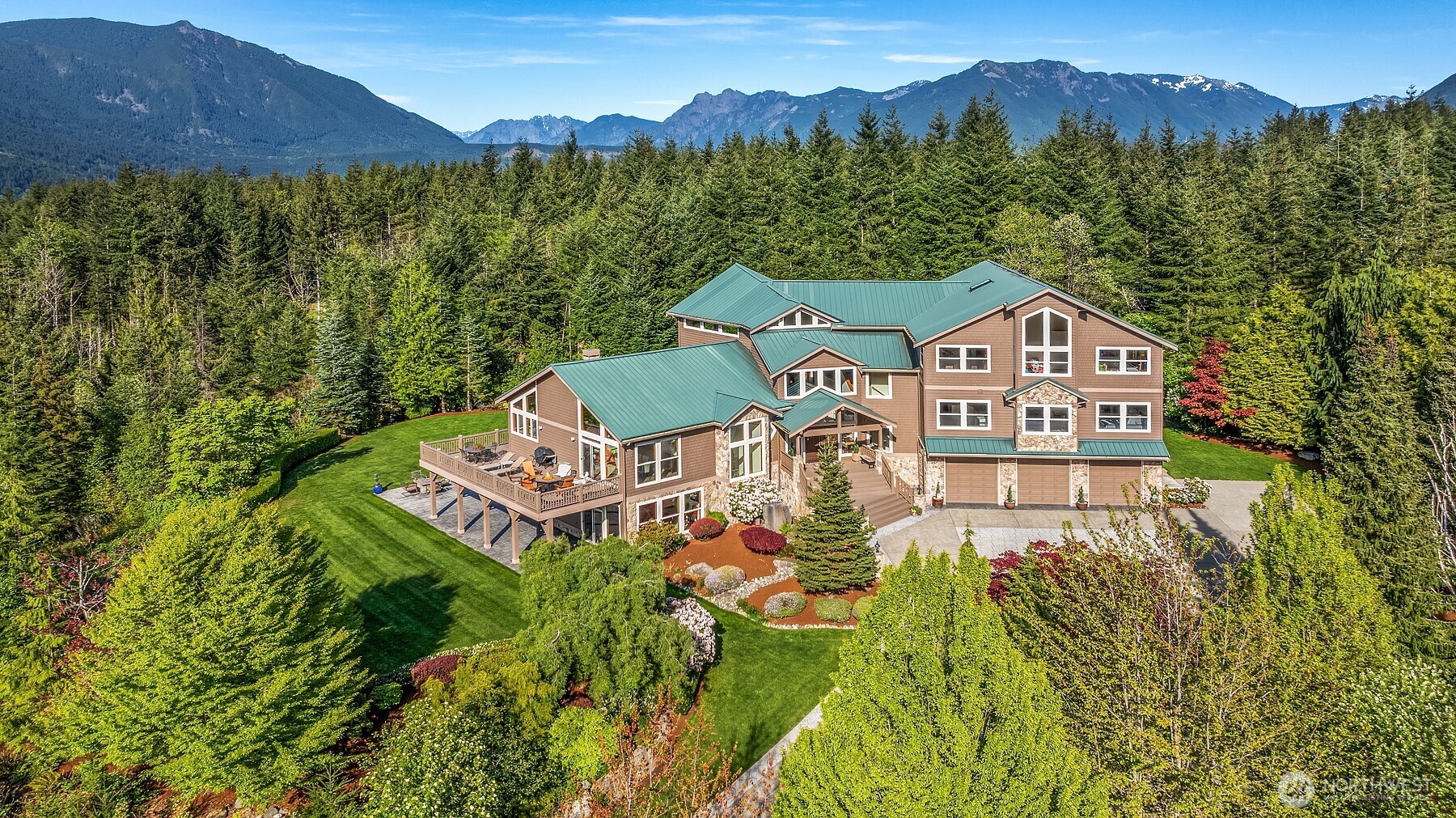 15803 Uplands Way SE